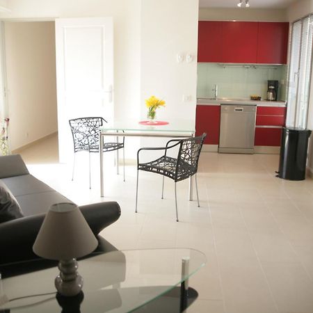 Le Vieux Port Apartments Кан Стая снимка