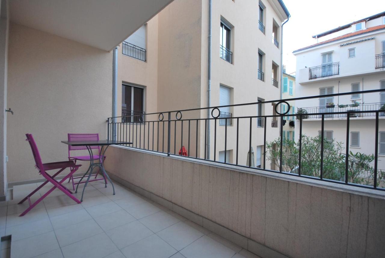 Le Vieux Port Apartments Кан Екстериор снимка