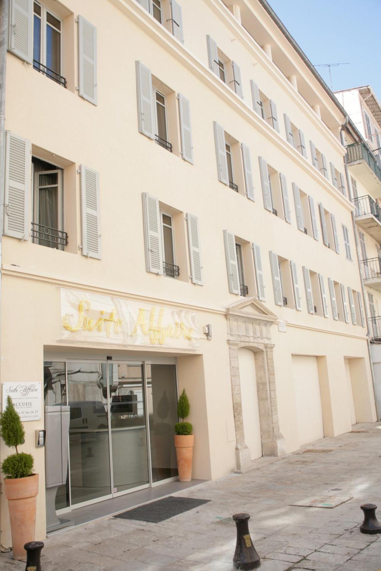 Le Vieux Port Apartments Кан Екстериор снимка
