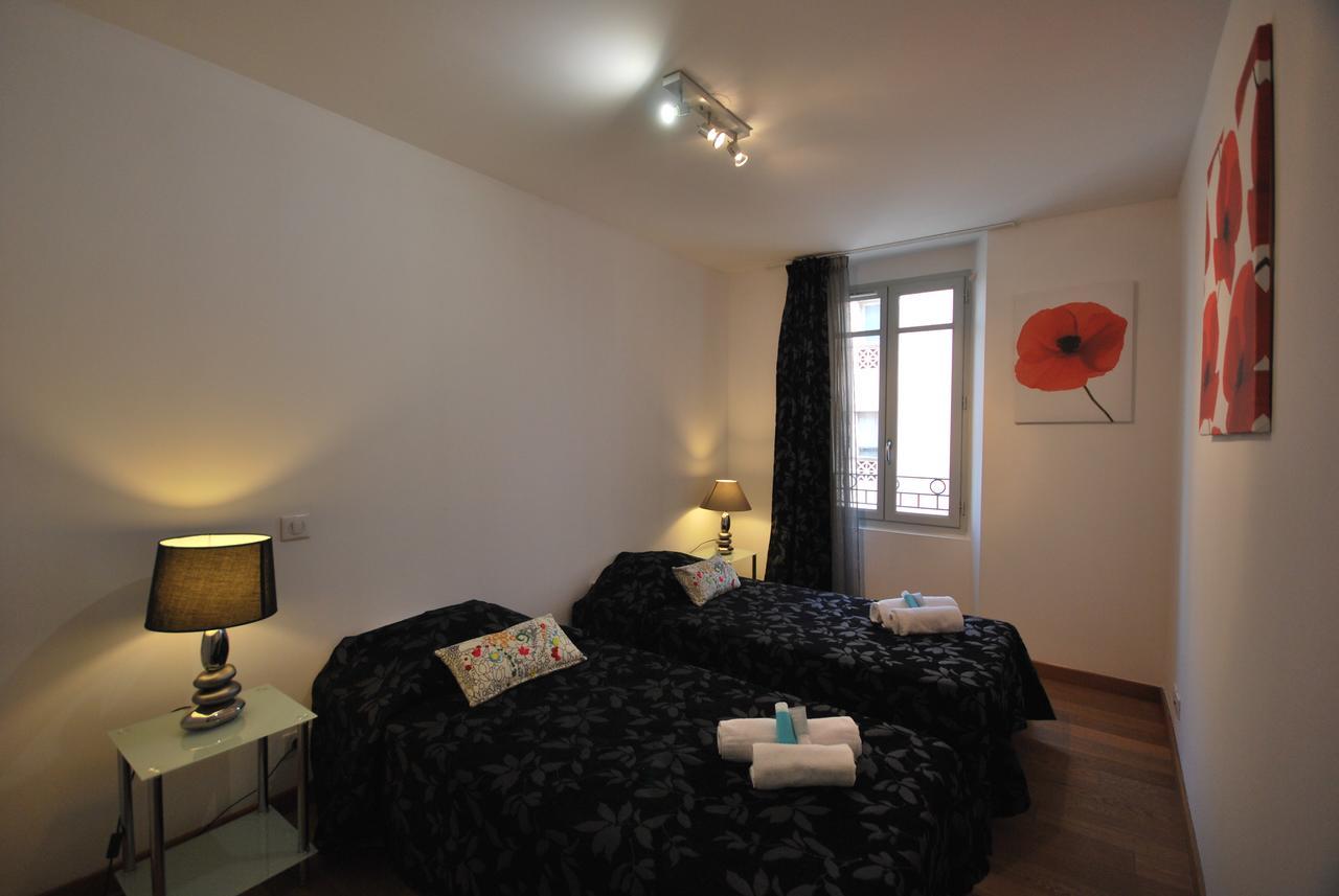 Le Vieux Port Apartments Кан Екстериор снимка