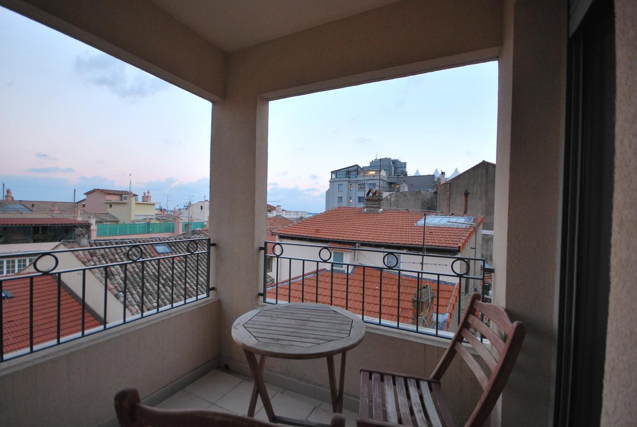 Le Vieux Port Apartments Кан Екстериор снимка