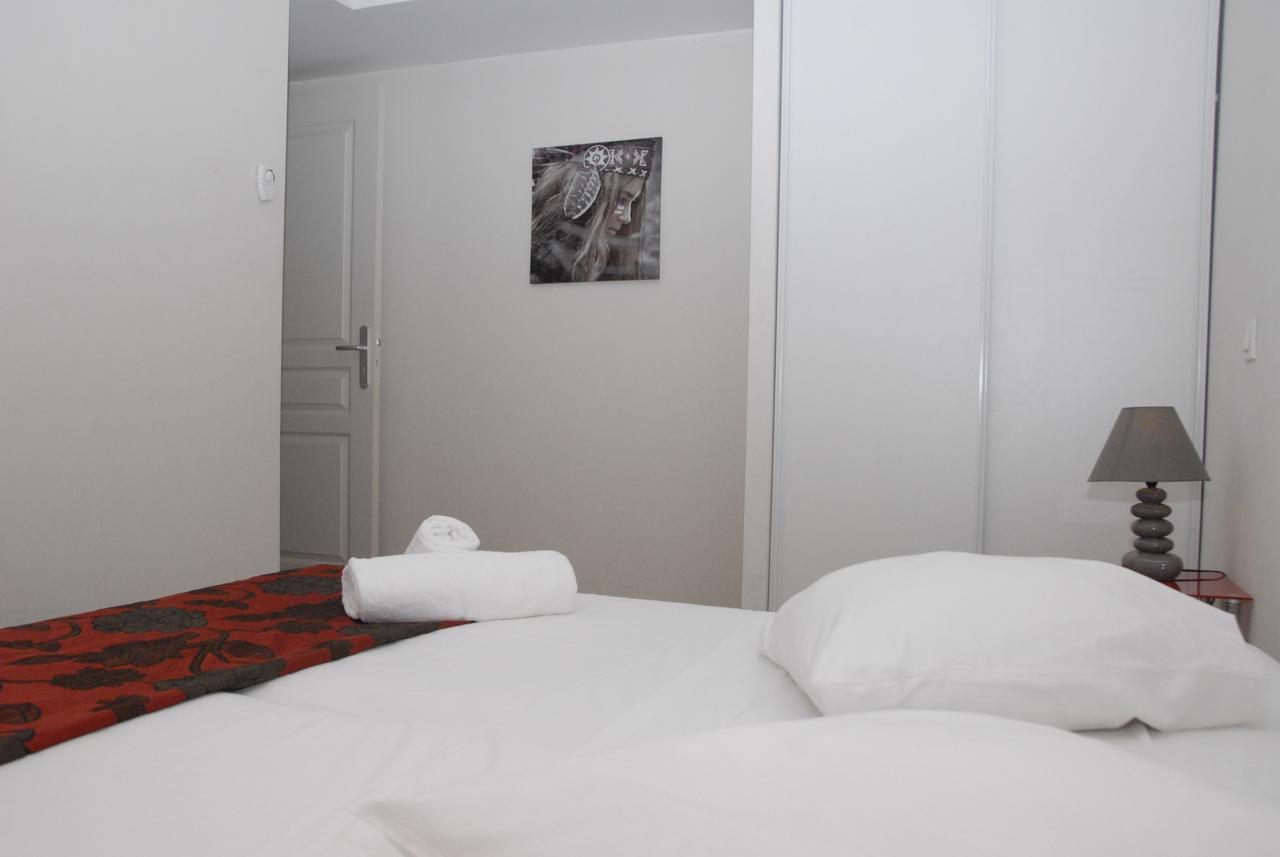 Le Vieux Port Apartments Кан Екстериор снимка